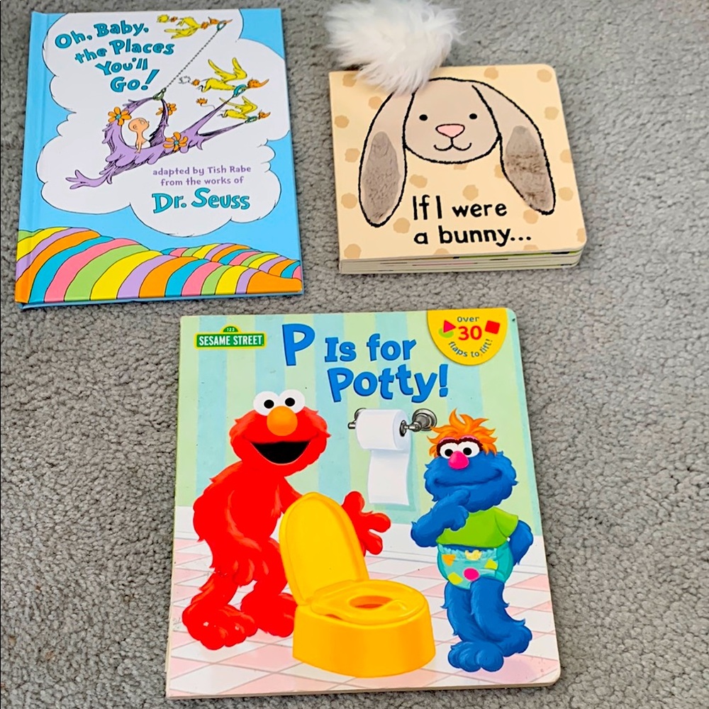 *SOLD* 🩵 Baby Book Lot